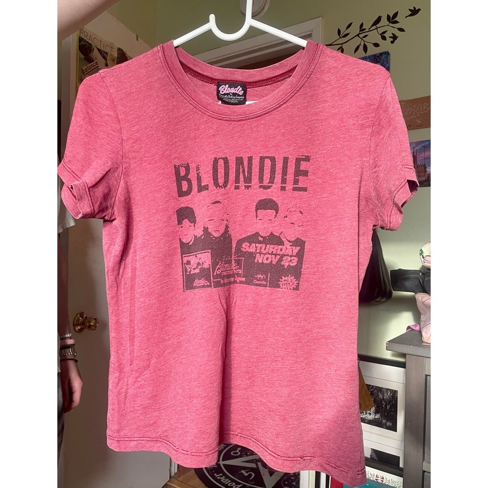 AUTHENTIC vintage  y2k Blondie baby tee 2004